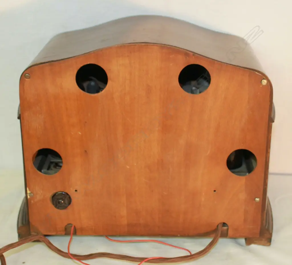 Model ?, by Emerson, wood. H.260mm Image 1++