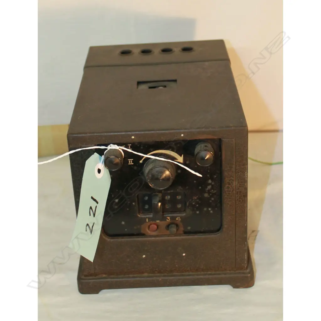 Model 2516, by Philips, metal case. H.180mm Image 1++