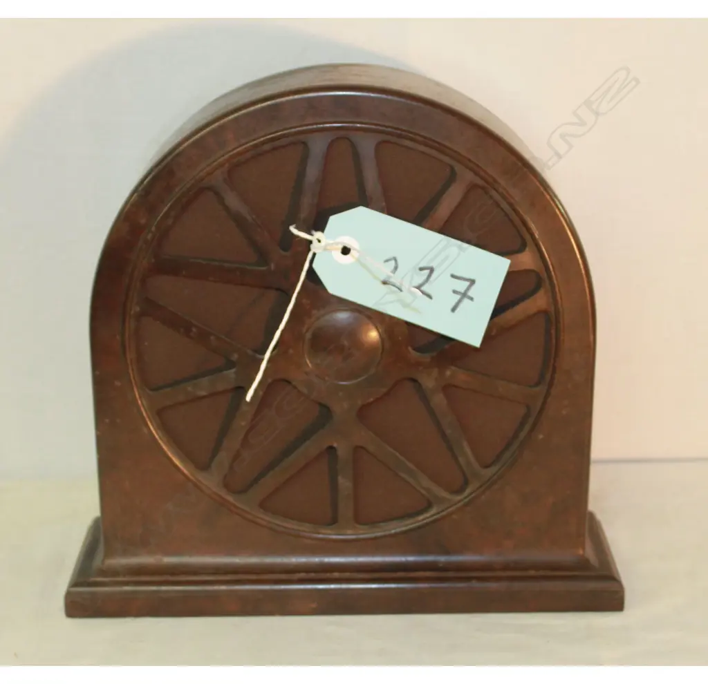 Model speaker, by Whiteley Electrical Radio Co Ltd, Bakelite. H.285mm Image 1++