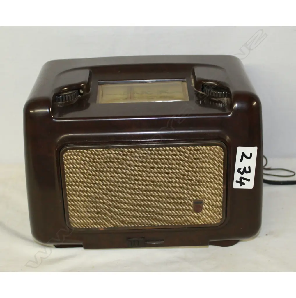 Model 291U/15, by Philips, Bakelite. H.205mm Image 1++