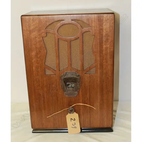 Model C87 Radiolette, by AWA, Wood, knob missing.. H.450mm