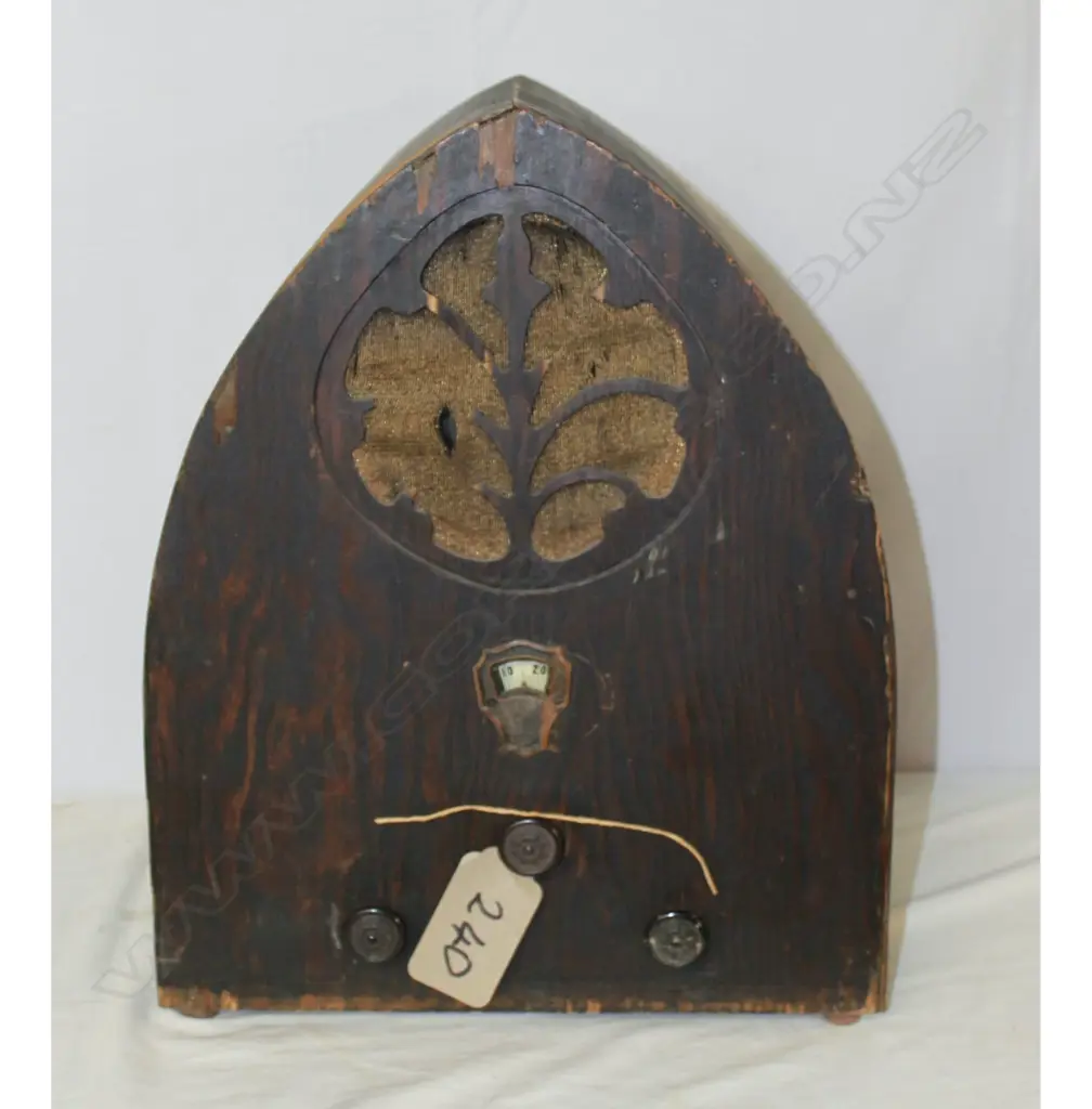 Model ?, by ?, Cathedral, cabinet poor condition. H.470mm Image 1++