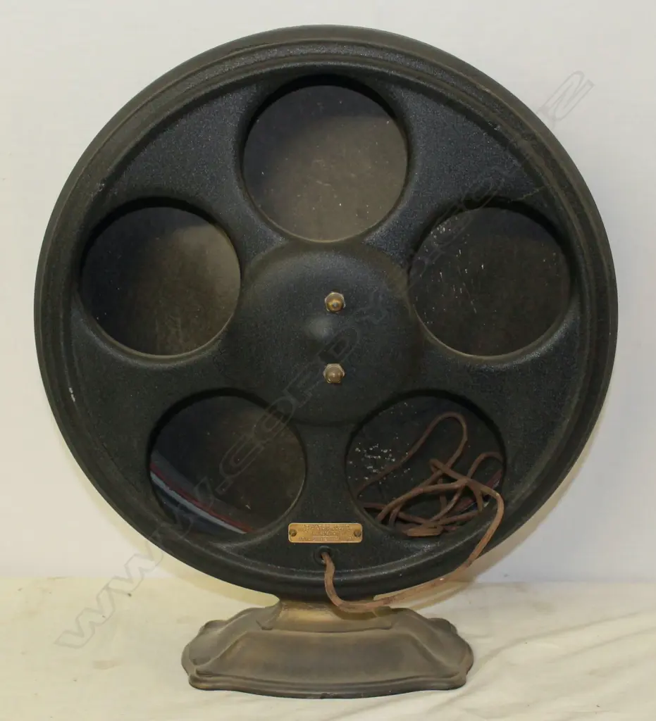 Model Speaker Type E, by AtwaterKent, Black and gold. H.460mm Image 1++