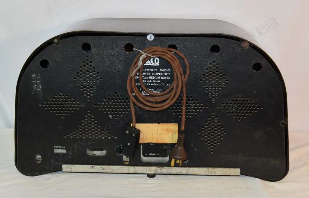 Model SW86, by EKCO, Bakelite Brownrepaired Crack. H.310mm Image 1++