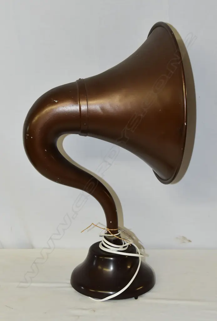BTH D1823 loud speaking telephone horn, Bakelite and metal. H.595mm Image 1++
