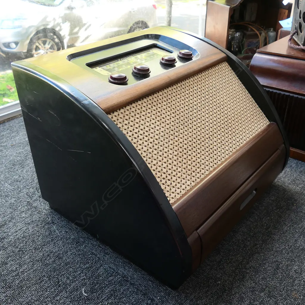 PHILCO TABLE RADIO H 360 MM.  Image 1++