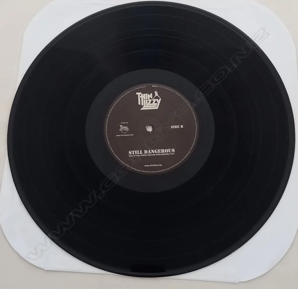 Thin Lizzy, Still Dangerous Live At The Tower Theatre Philadelphia 1977 Image 1++