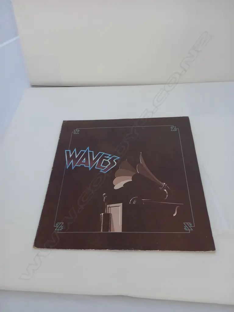 Waves (4), Waves Image 1++