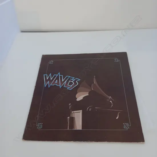Waves (4), Waves