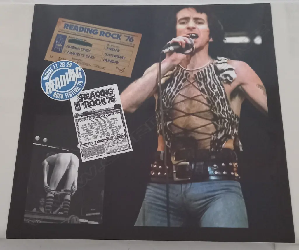 AC/DC, Bloody Live - Reading '76 Image 1++