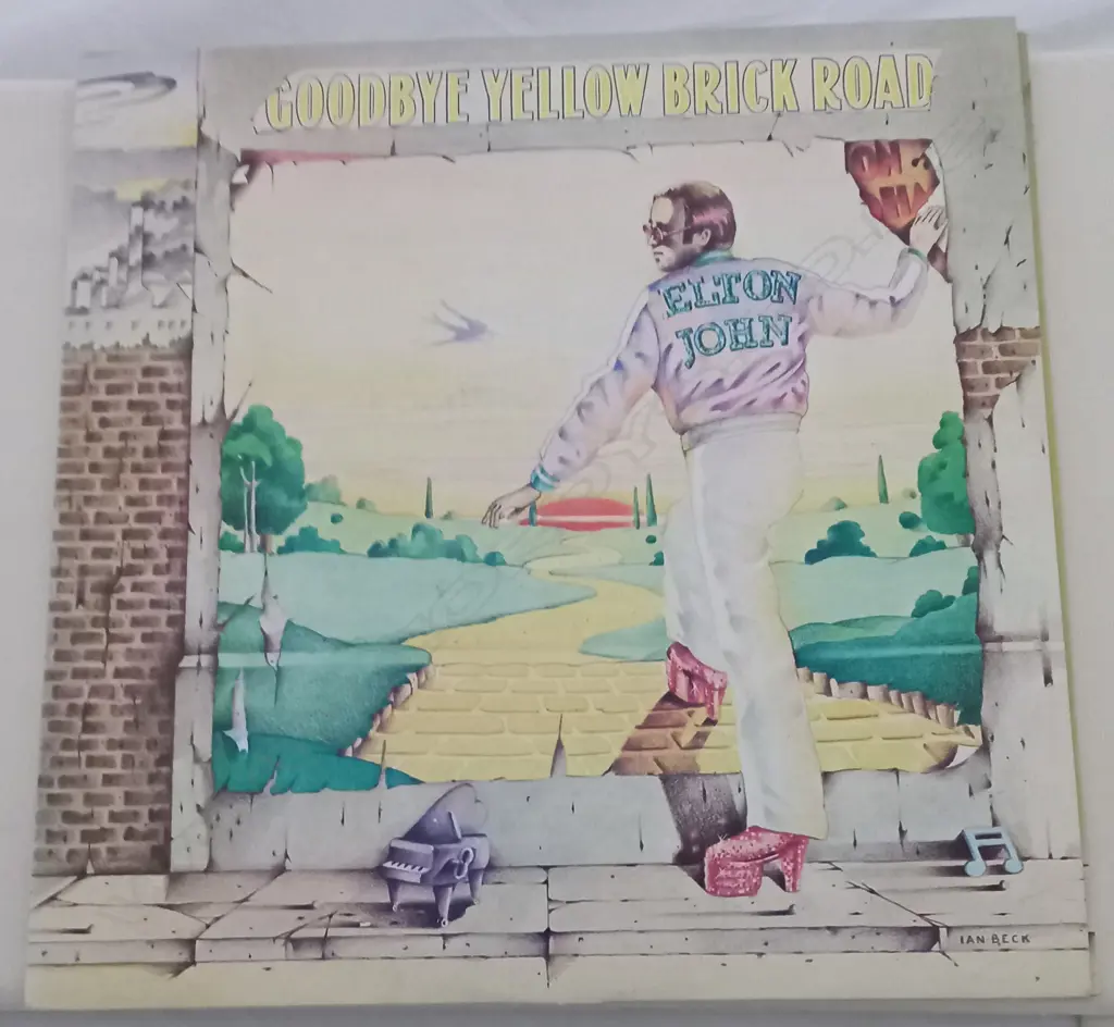 Elton John, Goodbye Yellow Brick Road Image 1++
