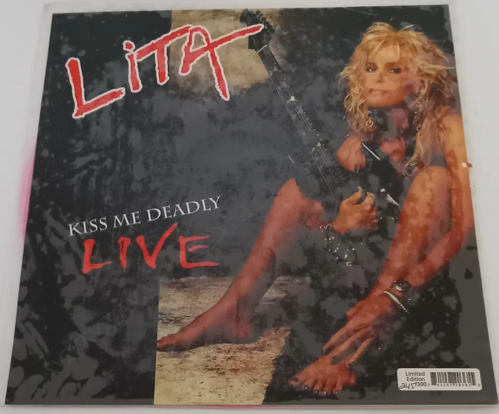 Lita Ford, Kiss Me Deadly Live Image 1++