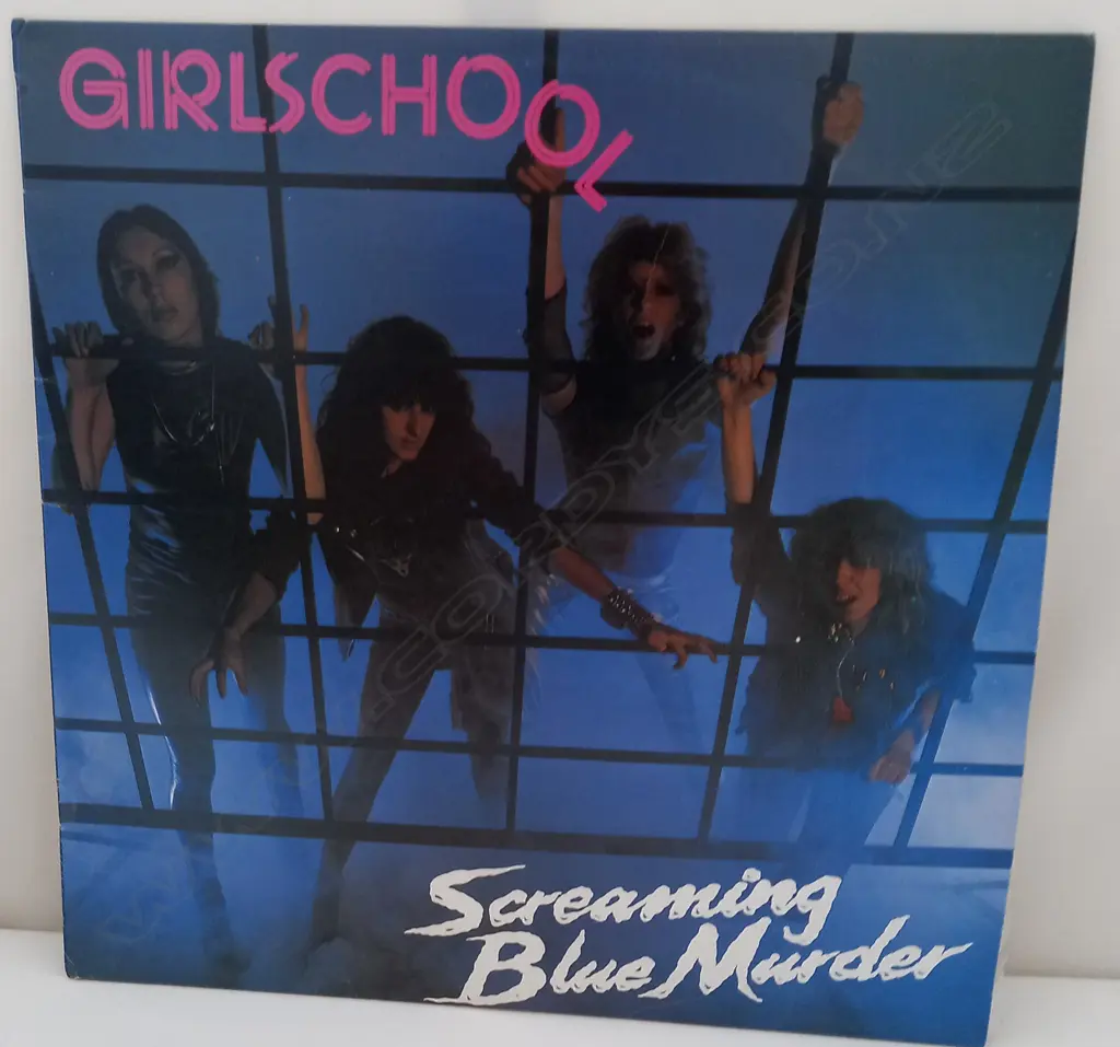 Girlschool, Screaming Blue Murder Image 1++
