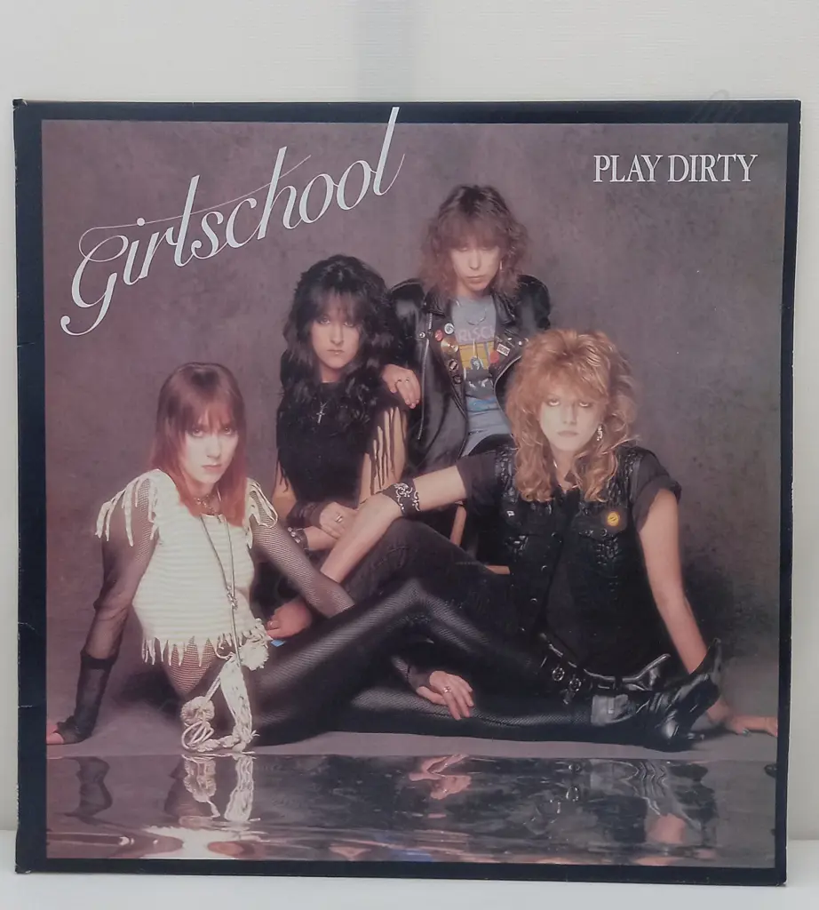 Girlschool, Play Dirty Image 1++