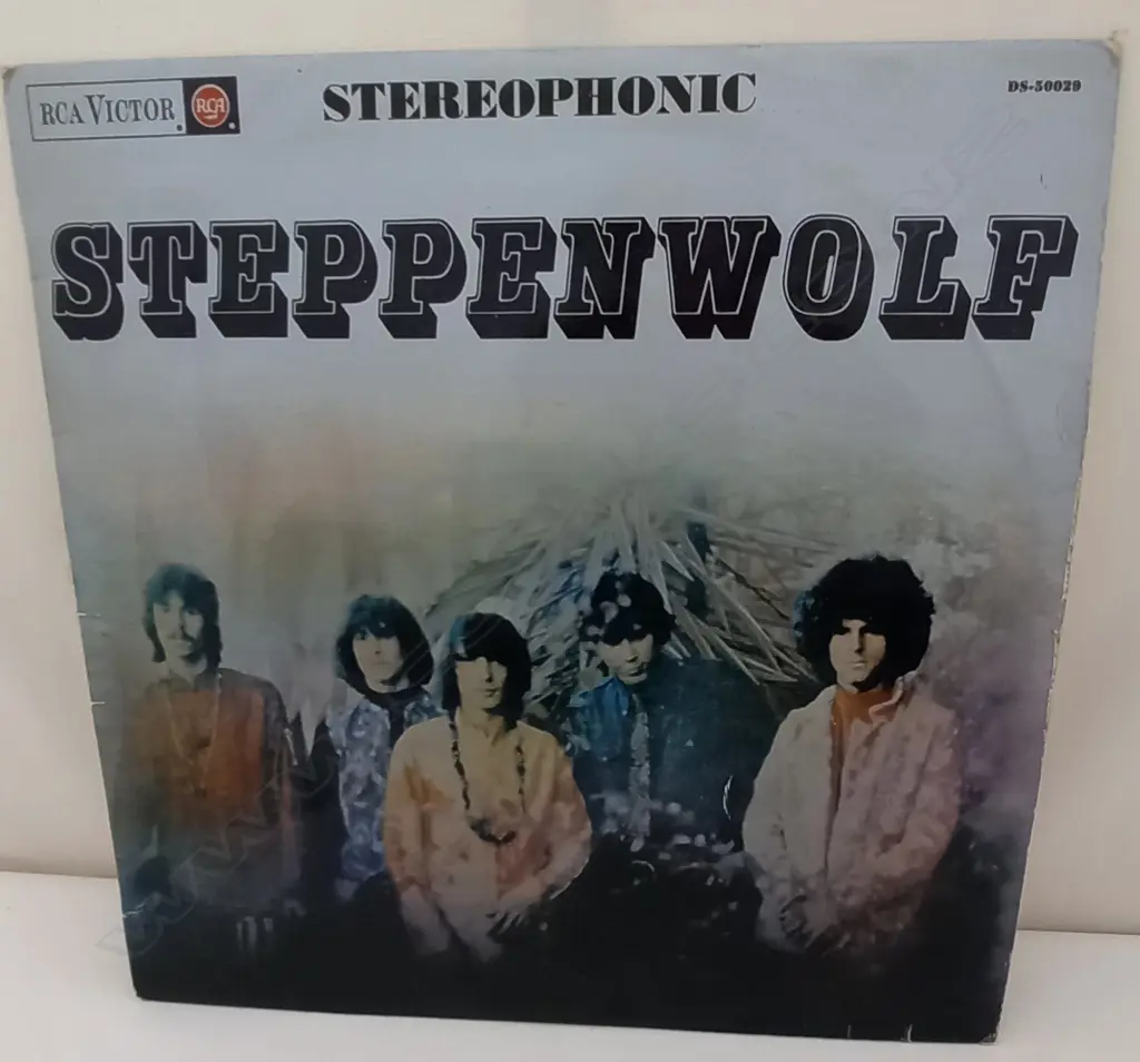 Steppenwolf, Steppenwolf Image 1++