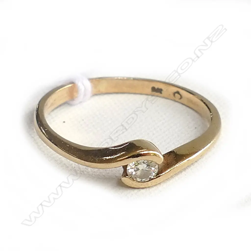 9CT GOLD RING Image 1++