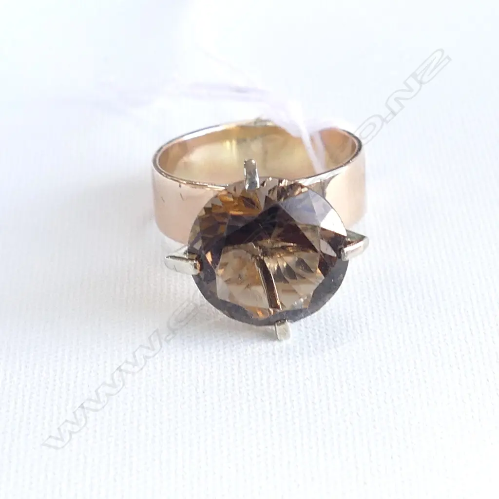 VINTAGE 9CT SMOKY QUARTZ 1960'S RING Image 1++