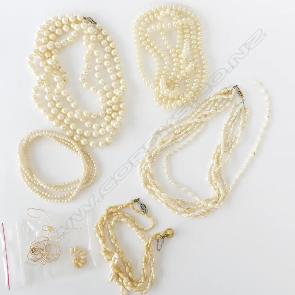 FRESH WATER PEARLS AND COSTUME PEARL NECKLACES ETC Image 1++