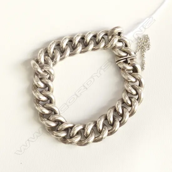 SILVER LARGE CURB LINK BRACELET