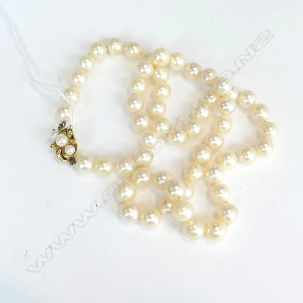 STRAND VINTAGE CULTURED PEARL NECKLACE GOLD CLASP Image 1++