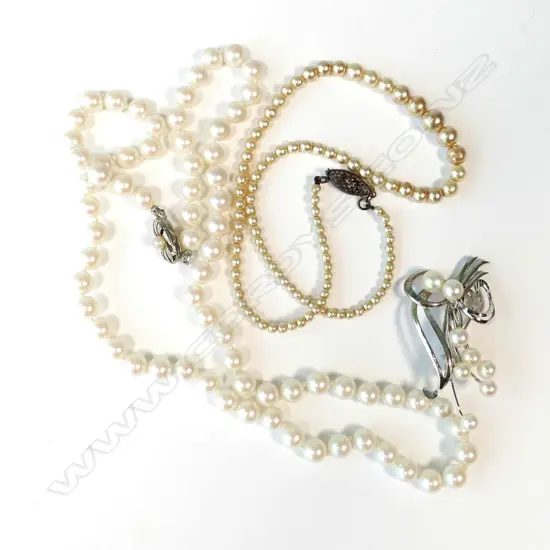 SILVER & CULTURED PEARL BROOCH + 2 COSTUME PEARL NECKLACES