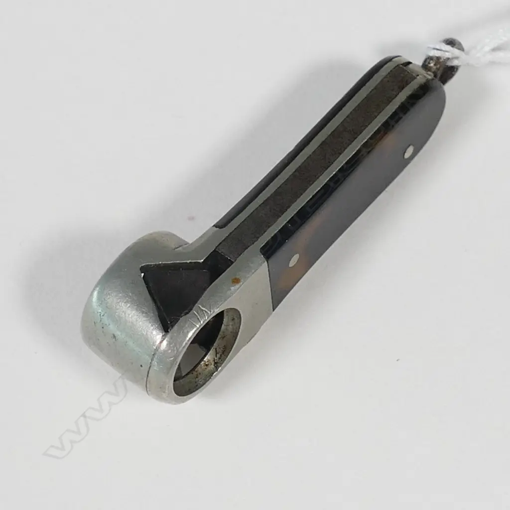 VINTAGE STEEL & TORTOISESHELL ? SMALL CIGAR CUTTER Image 1++