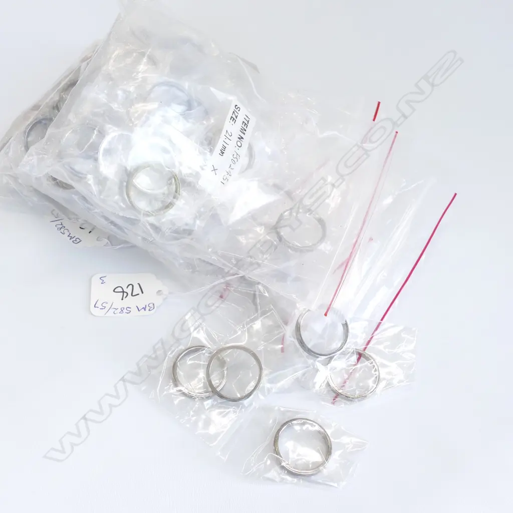 3 BAGS OF S.STEEL WEDDERS, # 2451, 2127, 2565 Image 1++