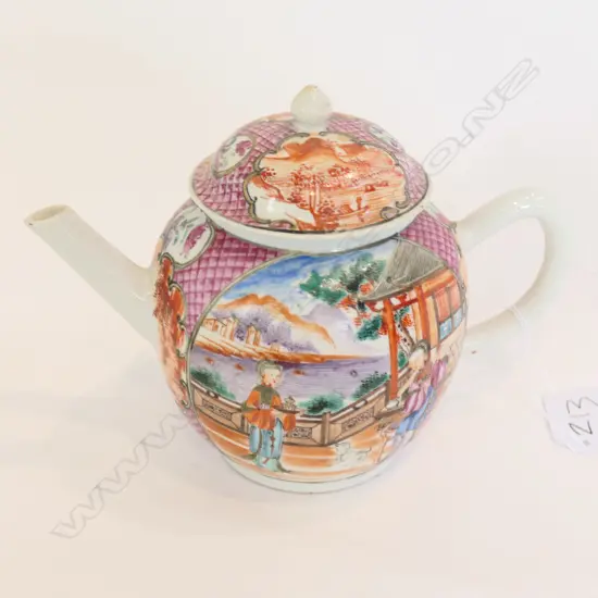 CHINESE FAMILLE ROSE TEAPOT 120MM H