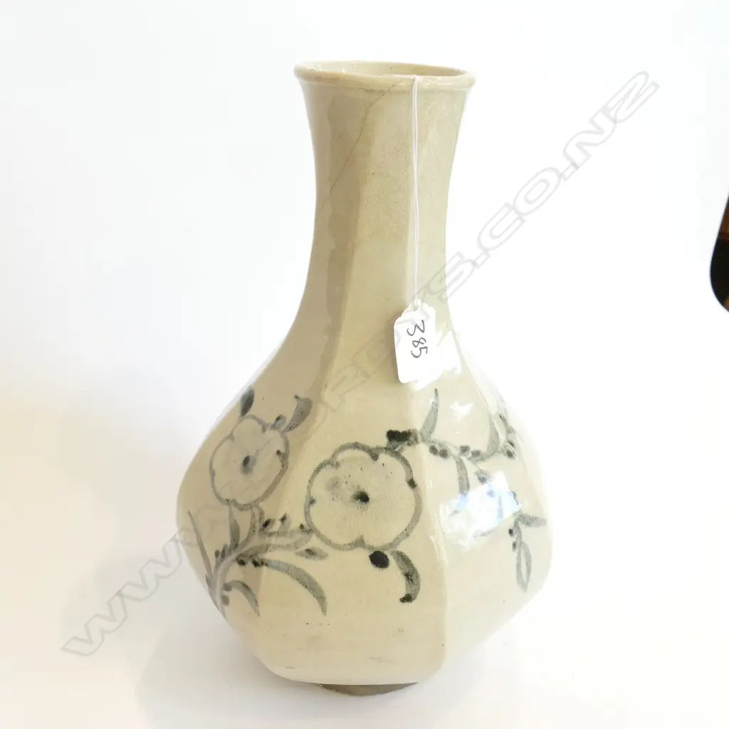 19THC OR EARLIER CHINESE OCTAGONAL VASE H. 315MM A.F Image 1++