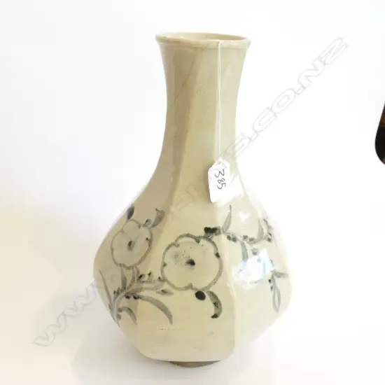 19THC OR EARLIER CHINESE OCTAGONAL VASE H. 315MM A.F