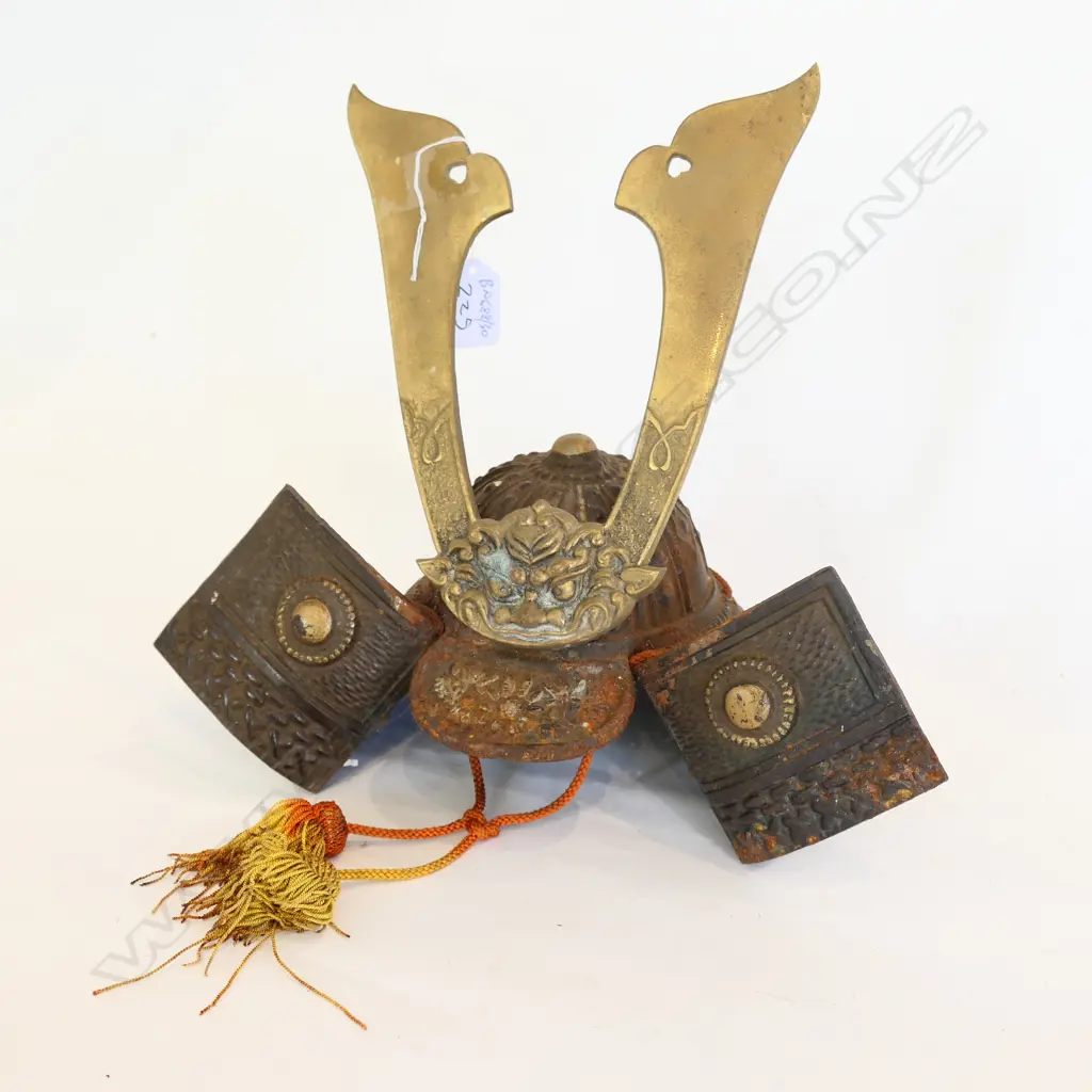 MODEL SAMURAI HELMET  Image 1++