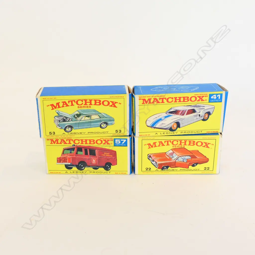 4 MATCHBOX INCL LANDROVER FIRETRUCK IN ORIGINAL BOXES Image 1++