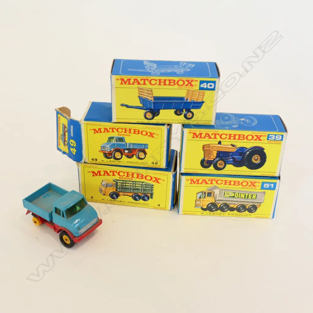 5 MATCHBOX INCL FORD TRACTOR IN ORIGINAL BOXES Image 1++