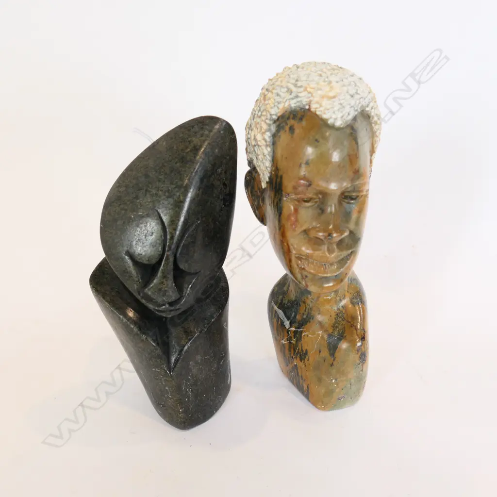 2 AFRICAN CARVED HEADS H.170MM ONE SIGNED DAVID NESHITA Image 1++