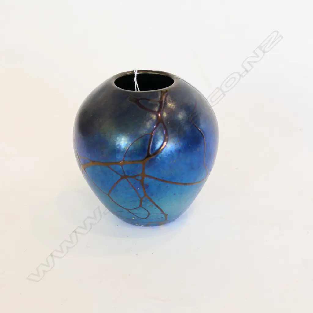 GARY NASH ATTRIBUTED VASE 100MM H Image 1++
