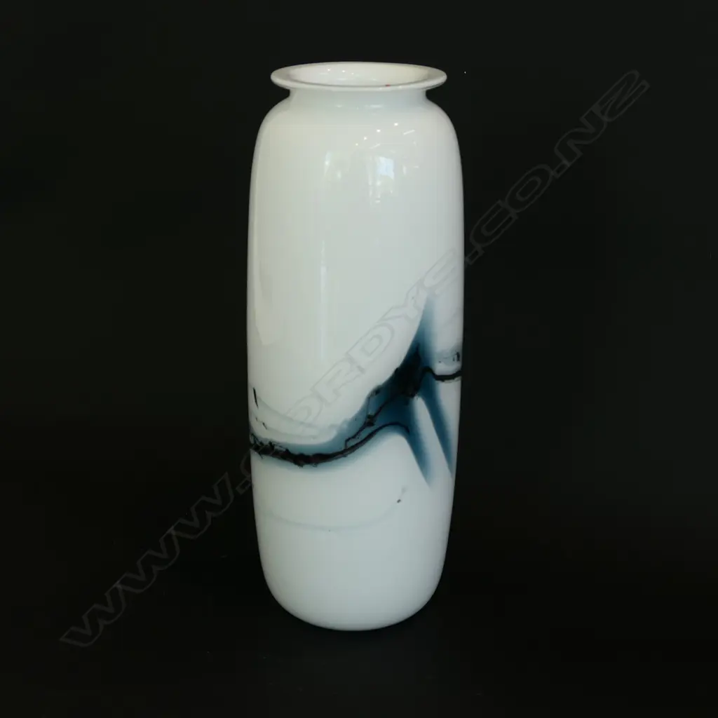 SET OF SIX CUT CRYSTAL TUMBLERS, H. 75MM & TALL CLOUDY GLASS VASE, H. 260MM Image 1++