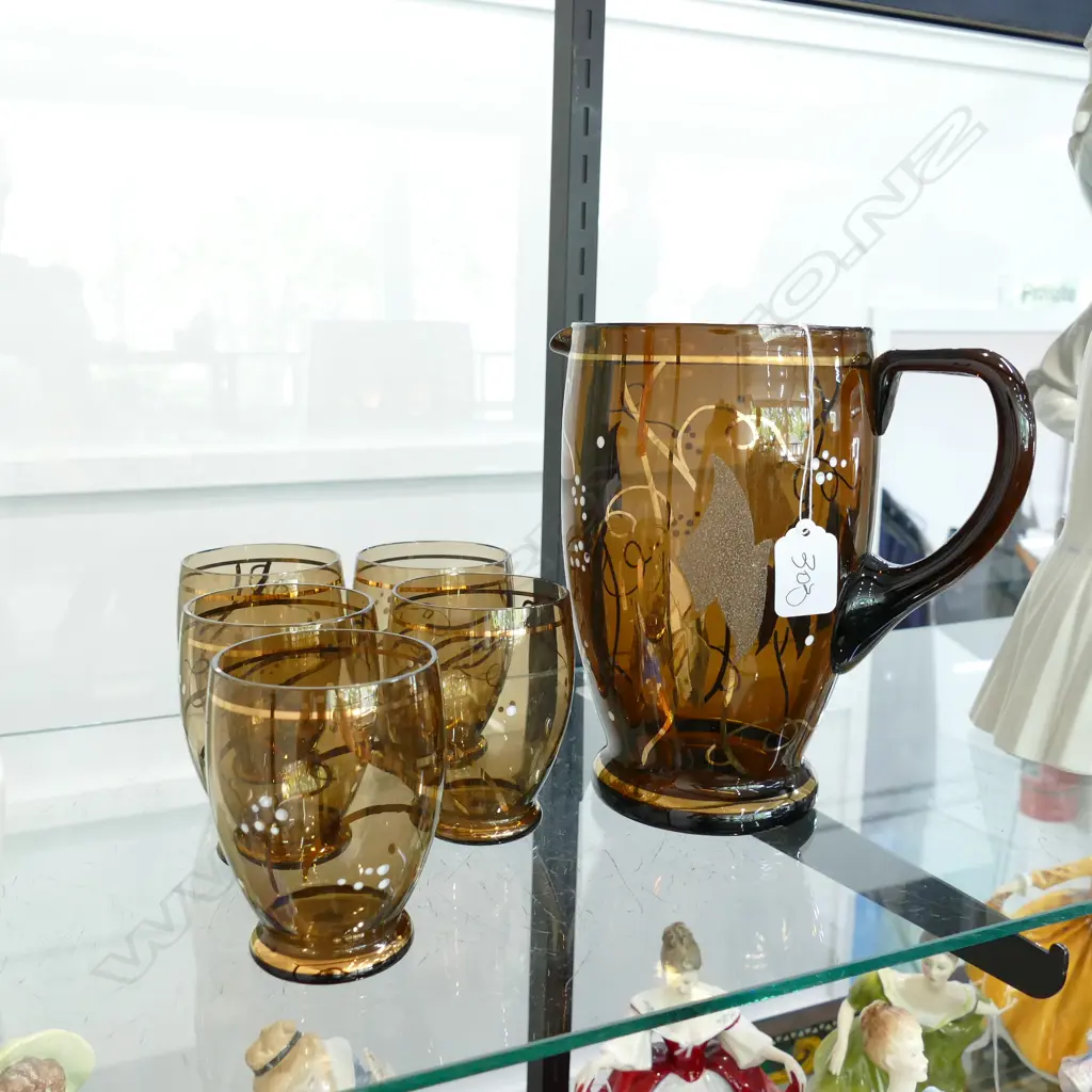 1950S GLASS CARAFE & 5 GLASSES, GILT FLORAL DECORATION Image 1++