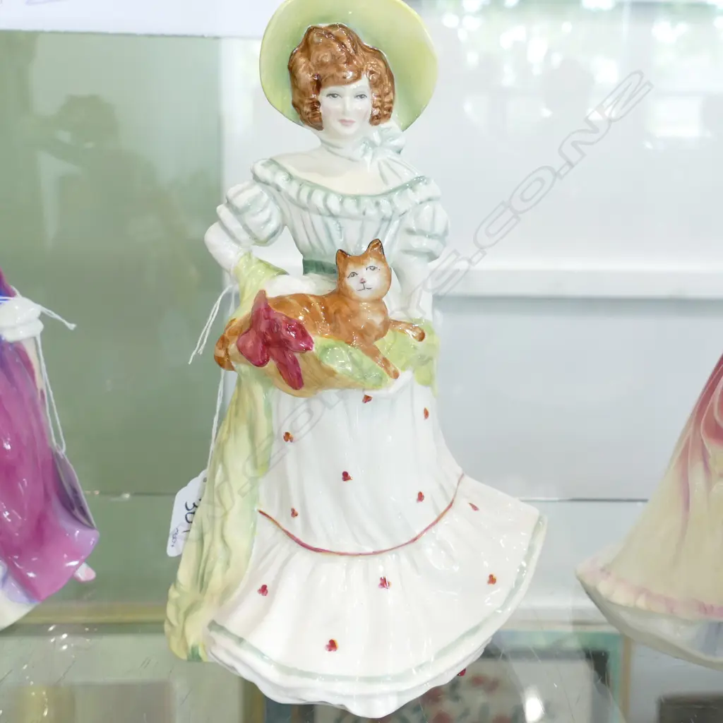 ROYAL DOULTON BOXED FIGURINE JANE 220MM H Image 1++