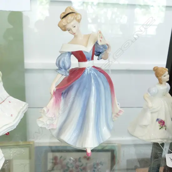 ROYAL DOULTON BOXED FIGURINE AMY 210MM H