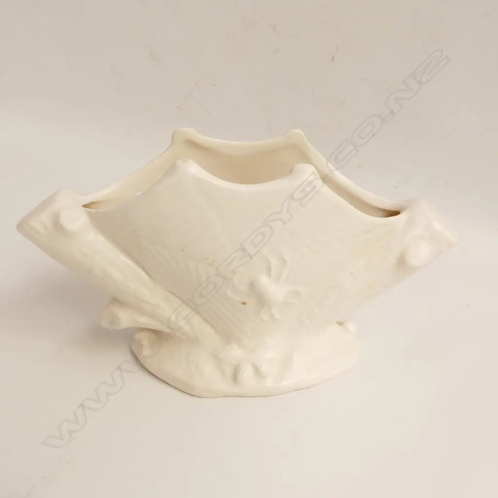 TITIAN STUDIO SPIDERWEB VASE Image 1++