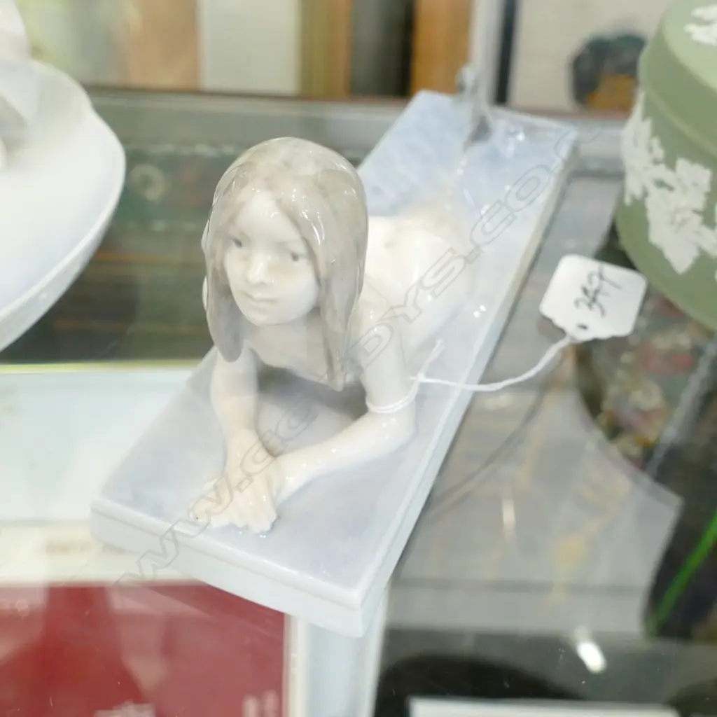 ROYAL COPENHAGEN MERMAID GIRL 190MM L Image 1++
