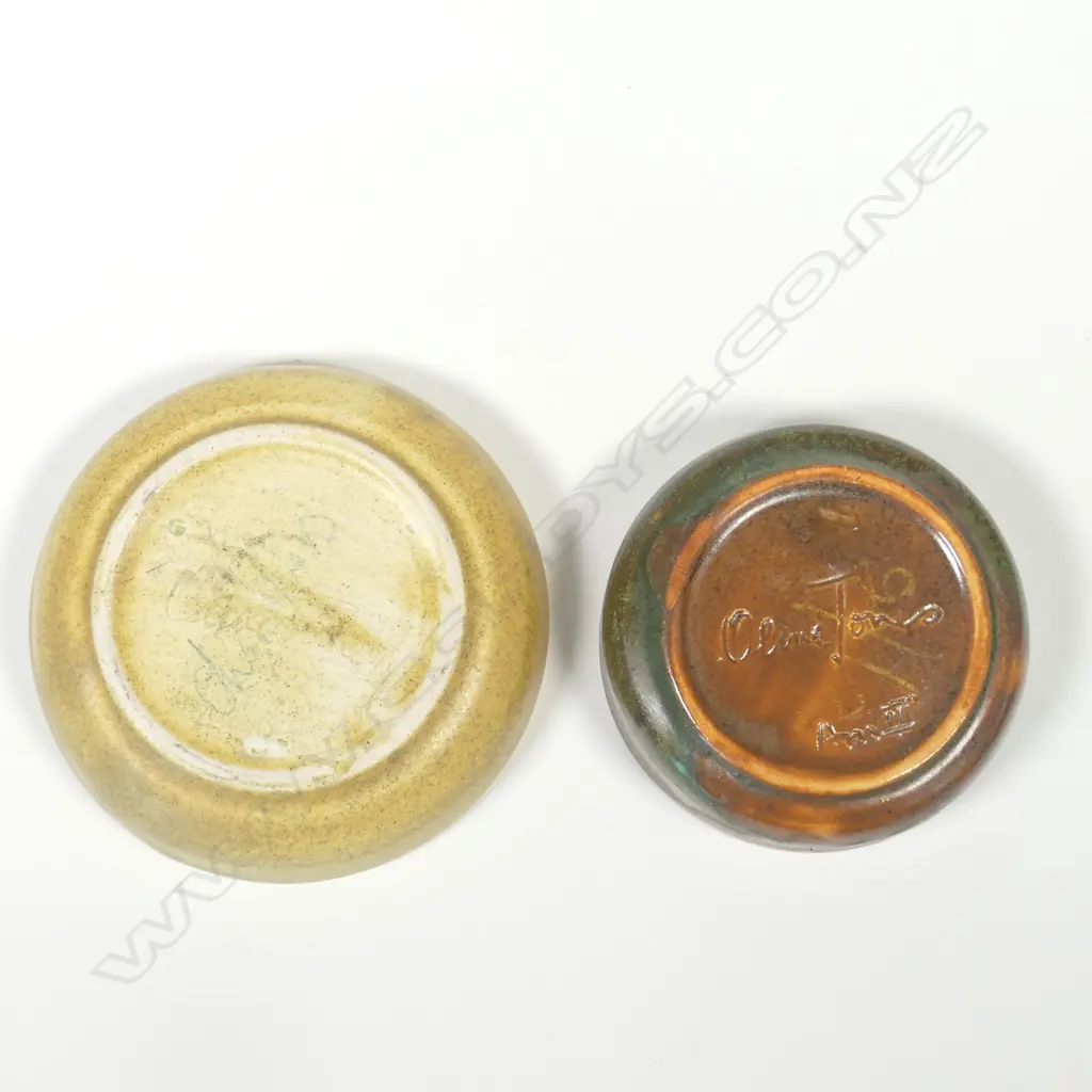 TWO SMALL OLIVE JONES PIN DISHES,  80MM & 100MM Image 1++