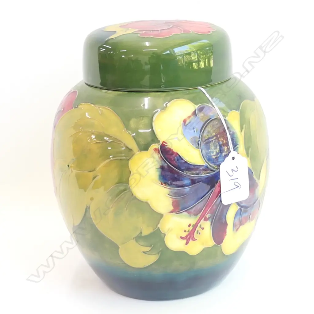 MOORCROFT HIBISCUS LIDDED GINGER JAR H.200mm Image 1++