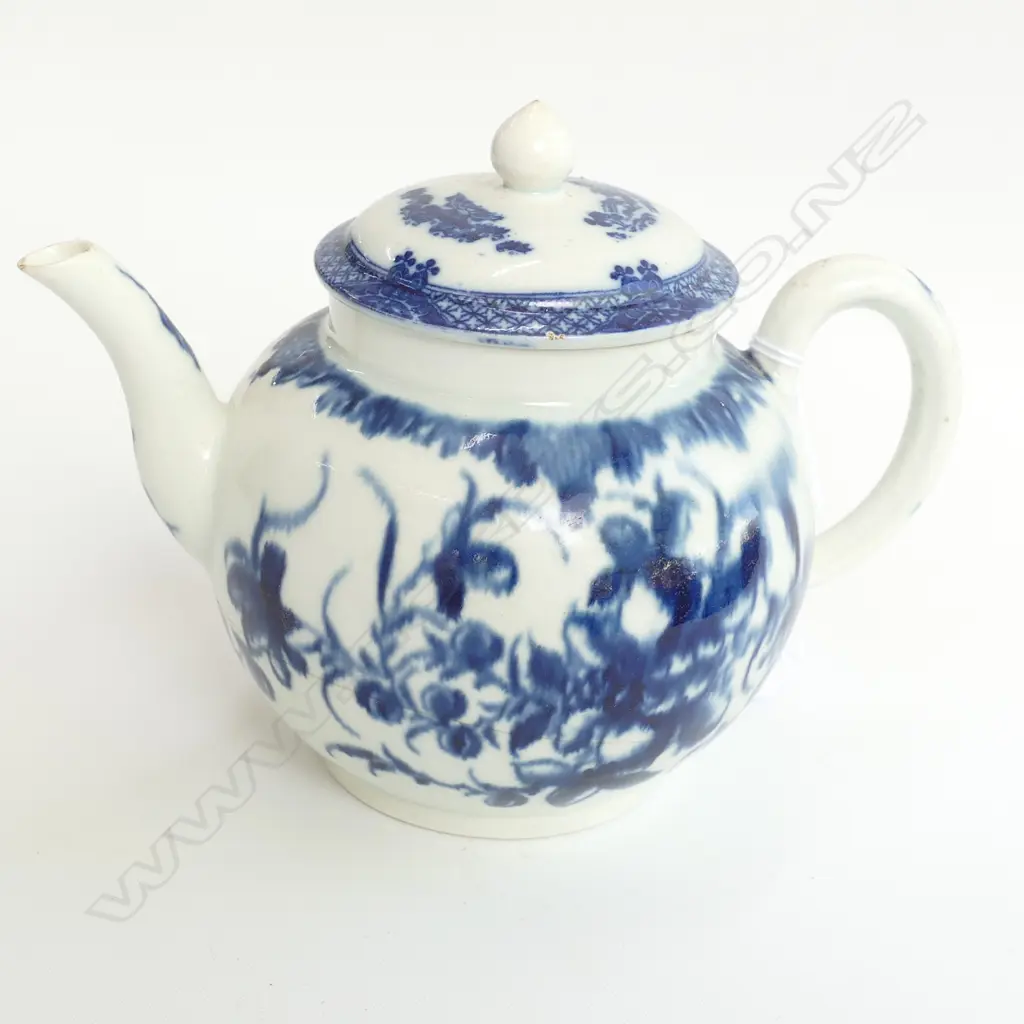 WORCESTER TEAPOT C1790 H 110 MM Image 1++