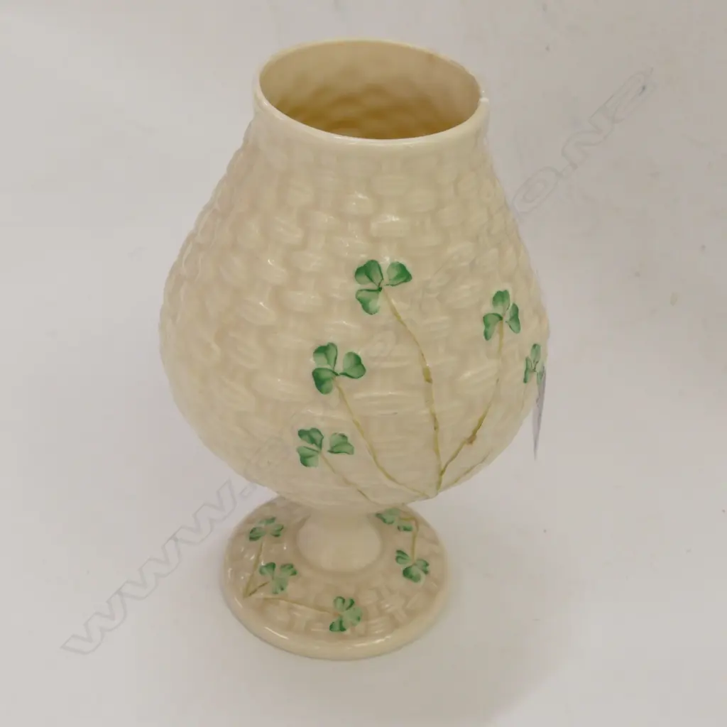 BELLEEK BASKET WEAVE NIGHT LIGHT 2 PCE H.165mm Image 1++