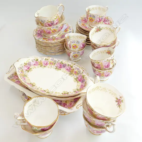 44 PCE ROYAL ALBERT 'SERENA' TEA SERVICE INCL; 25 SAUCERS, 12 CUPS, MILK, SUGAR, 5 SANDWICH PLATES, 