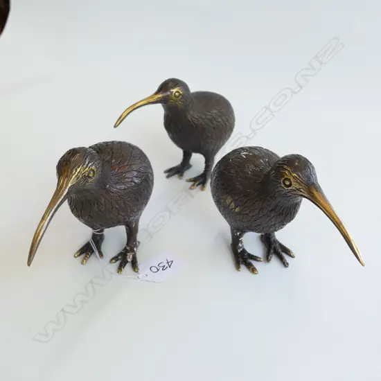 3 BRASS KIWIS