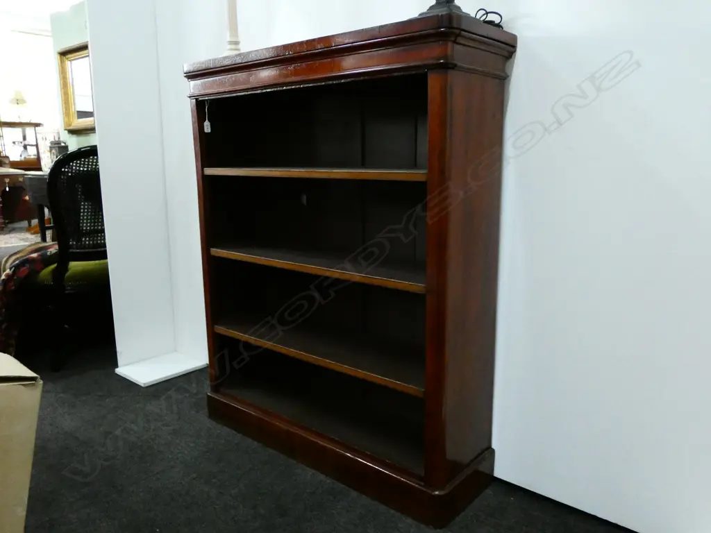 LATE 19TH CENTURY MAHOGANY BOOKCASE 1010 MM W 1220MM H Image 1++