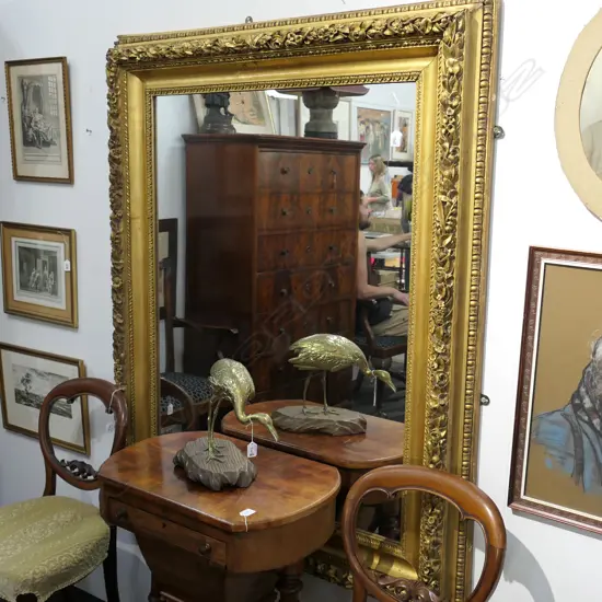 LARGE GILT MIRROR 120 X 146 CM