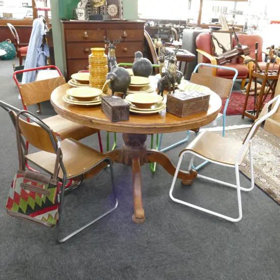 6 MULTI-COLOURED BENT-PLY STACKING CHAIRS